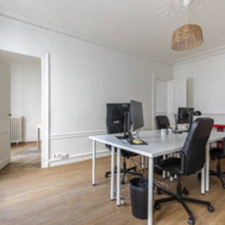 Espace indépendant 84 m² 14 postes Location bureau Rue d'Hauteville Paris 75010 - photo 2
